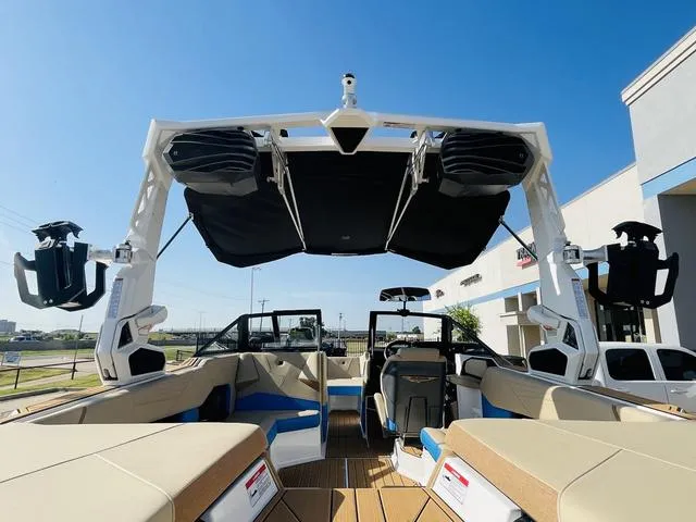Slide: The Image of Nautique SUPER AIR S23 2024 - 58