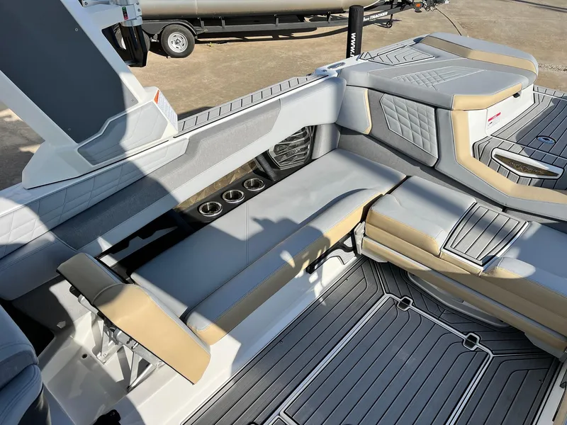 Slide: The Image of Nautique Super Air G25 2024 - 50