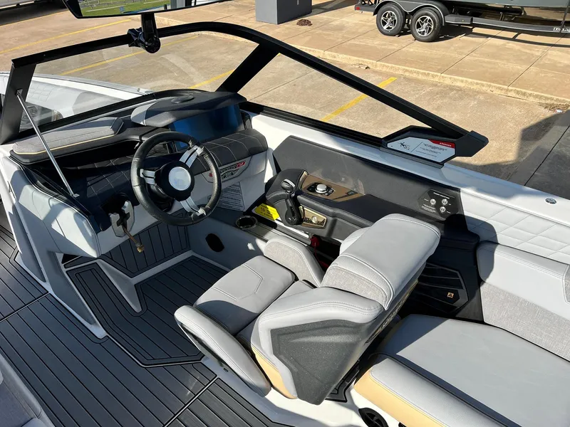 Slide: The Image of Nautique Super Air G25 2024 - 55