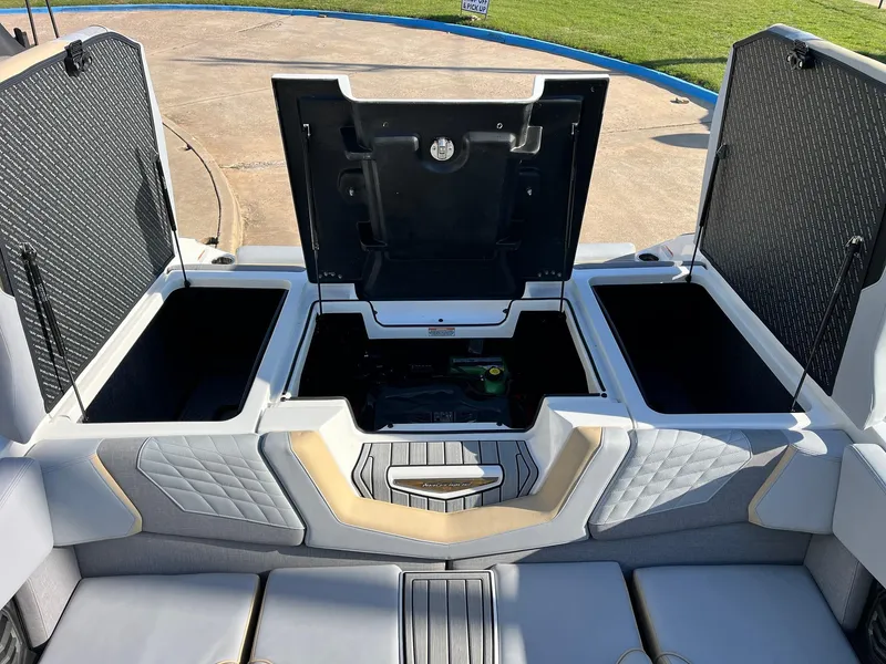 Slide: The Image of Nautique Super Air G25 2024 - 69