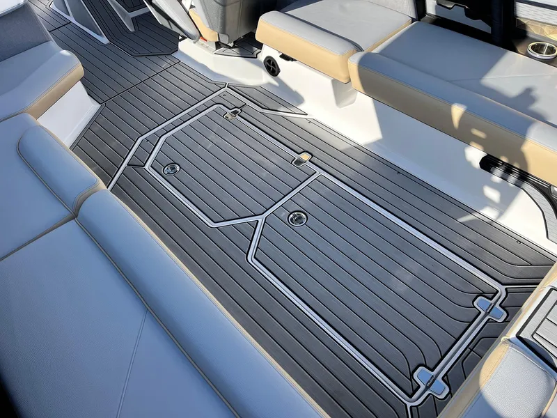 Slide: The Image of Nautique Super Air G25 2024 - 75