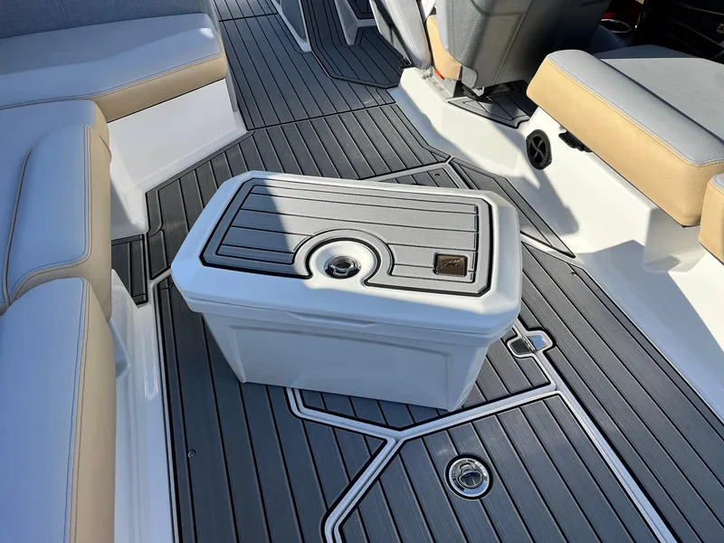 Slide: The Image of Nautique Super Air G25 2024 - 77