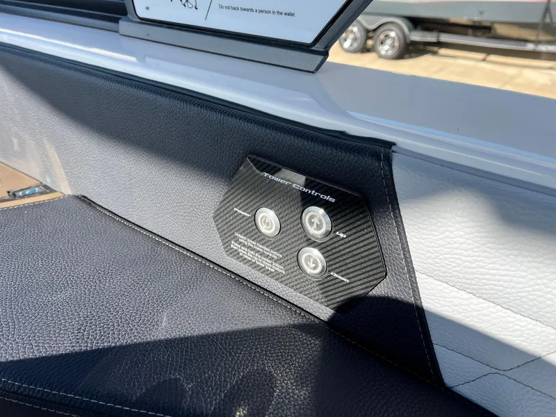 Slide: The Image of Nautique Super Air G25 2024 - 83