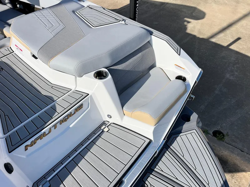 Slide: The Image of Nautique Super Air G25 2024 - 85