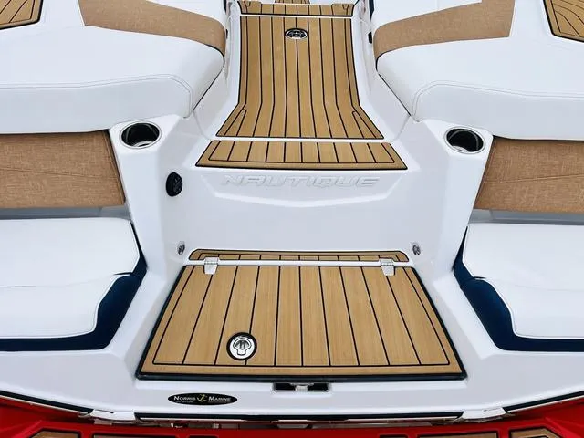 Slide: The Image of Nautique Super Air G23 2024 - 56