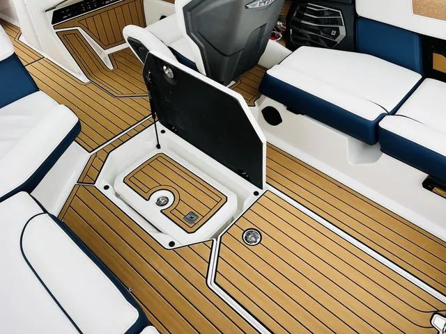 Slide: The Image of Nautique G23 2024 - 57