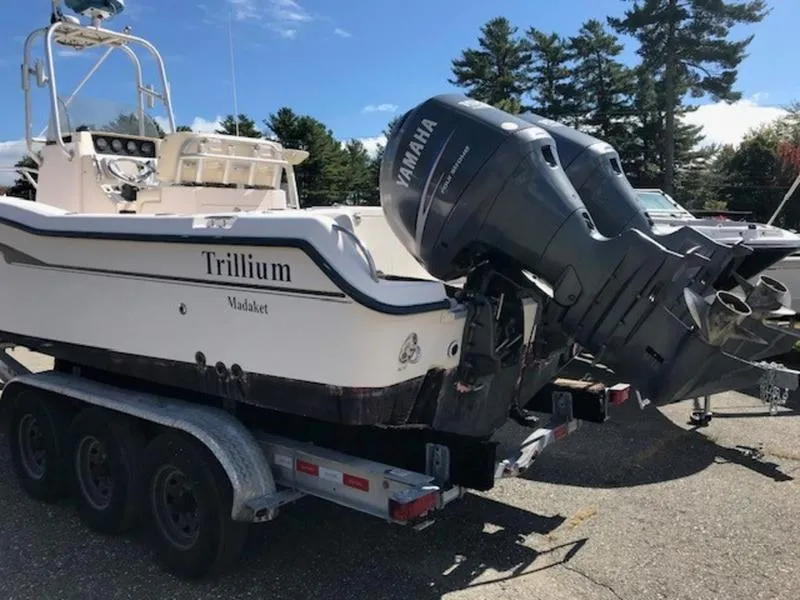 Slide: The Image of 2021 Grady-White 257 Fisherman boat on trailer with Yamaha outboard motor. - 5