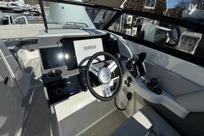 Slide: The Image of Sea Ray SDX 290 Outboard 2025 - 22