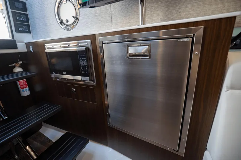 Slide: The Image of Cruisers Yachts 42 GLS Outboard 2025 - 33