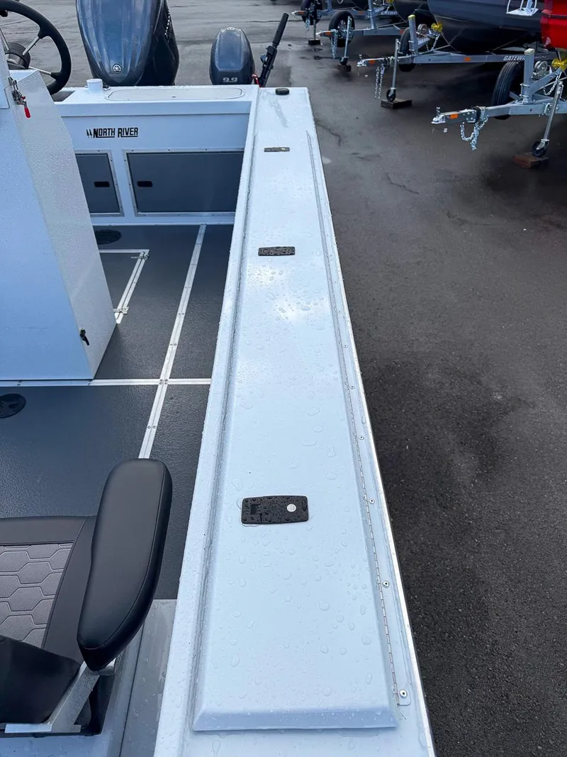 Slide: The Image of North River 24 Osprey 2025 - 16