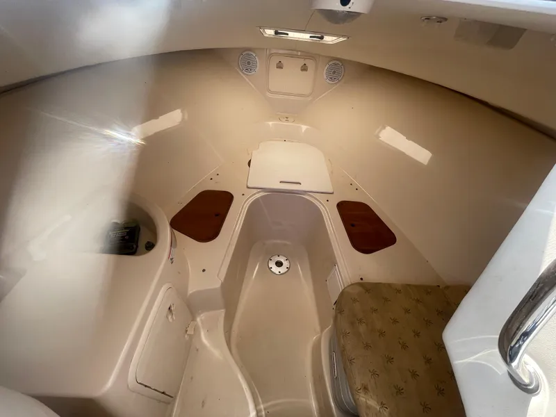 Slide: The Image of Wellcraft 232 Coastal 2006 - 11