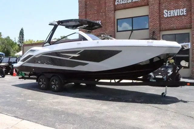 Slide: The Image of Scarab 285 LX 2025 - 3