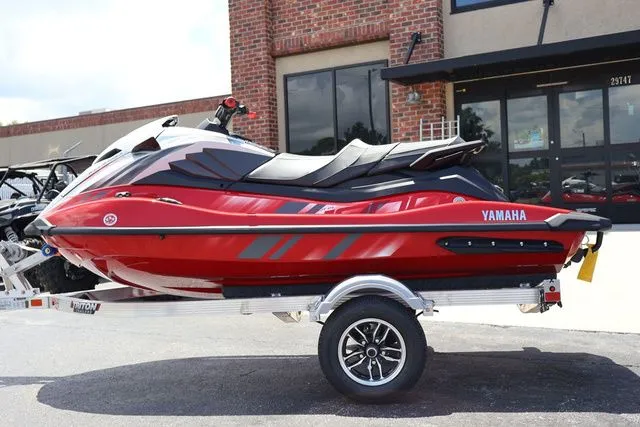 Slide: The Image of Yamaha GP HO-TORCH RED 2025 - 3