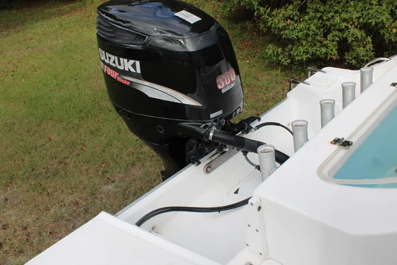 Slide: The Image of 2009 Sea Fox 256CC Pro Series with Suzuki 300 outboard motor. - 43