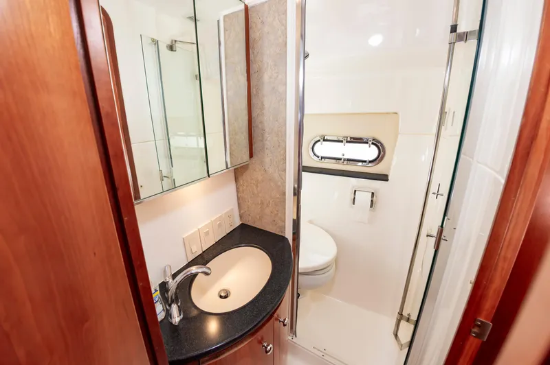 Slide: The Image of Tiara 52 Express 2002 - 34