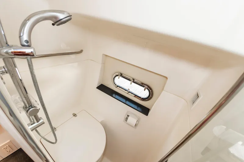 Slide: The Image of Tiara 52 Express 2002 - 37