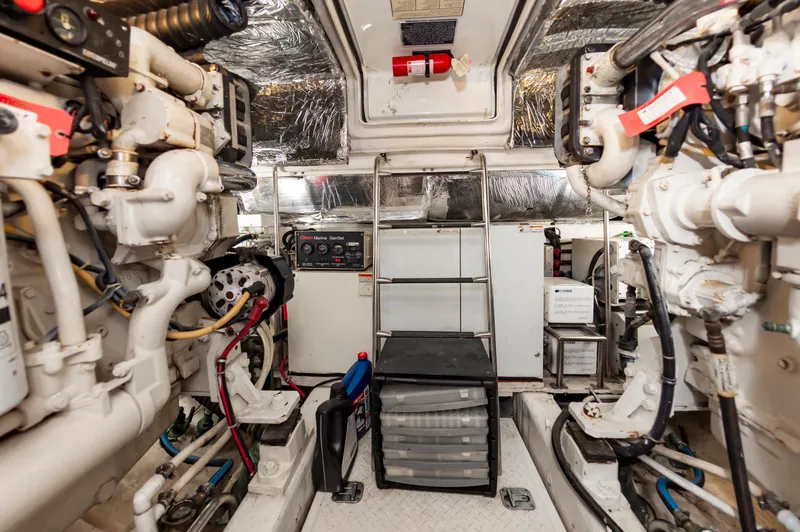 Slide: The Image of Tiara 52 Express 2002 - 47