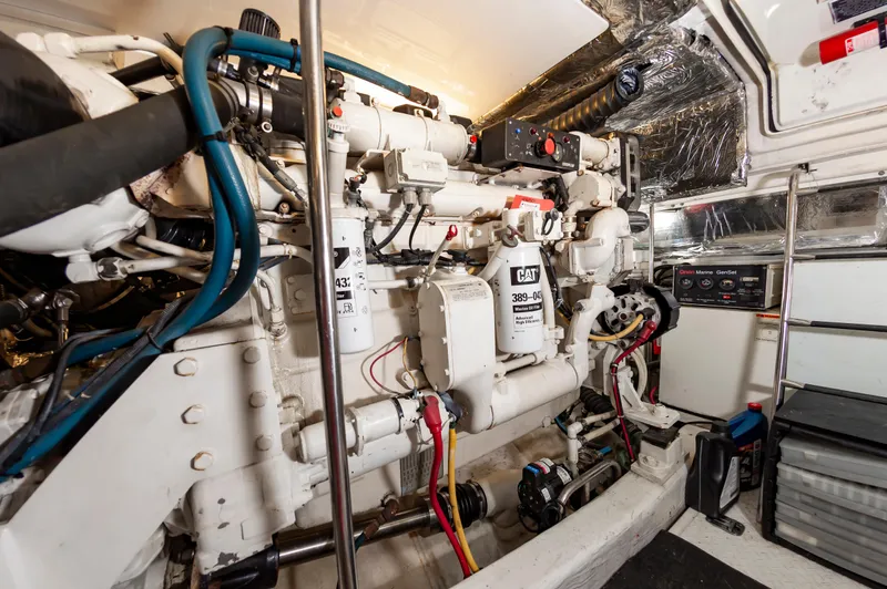 Slide: The Image of Tiara 52 Express 2002 - 50