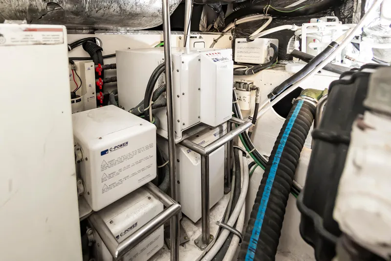 Slide: The Image of Tiara 52 Express 2002 - 51