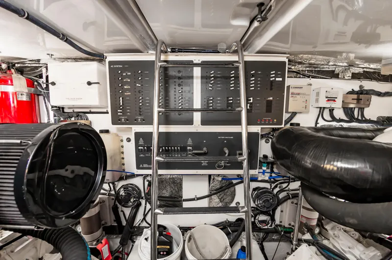 Slide: The Image of Tiara 52 Express 2002 - 55