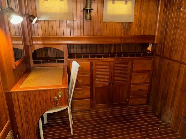 Slide: The Image of DeFever 41 Trawler 1983 - 56