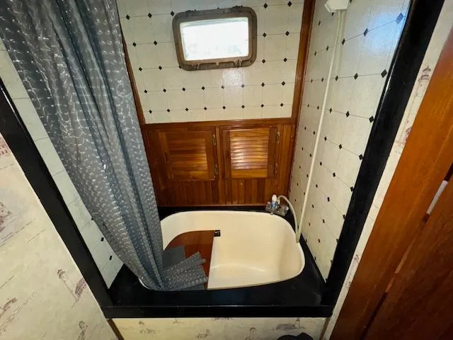 Slide: The Image of DeFever 41 Trawler 1983 - 70