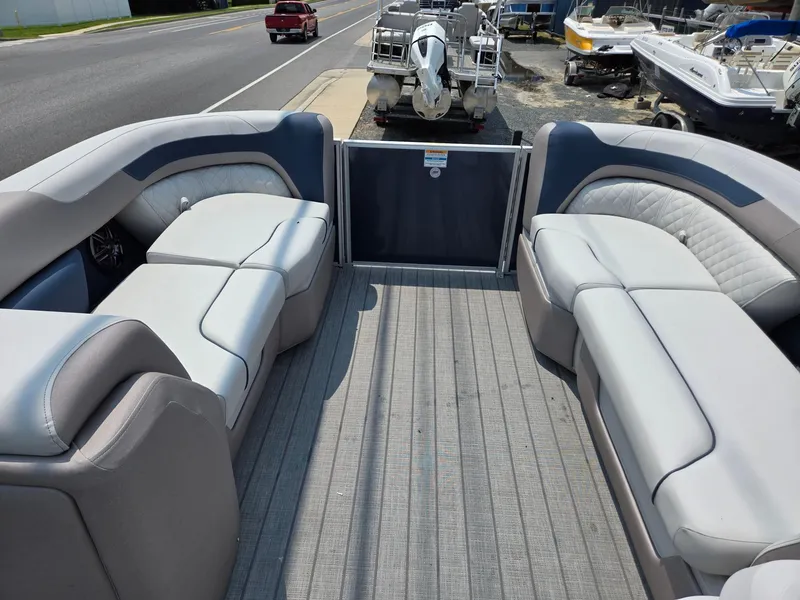 Slide: The Image of Interior of 2025 Godfrey SWEETWATER 2286 SFL pontoon boat with gray seating. - 31