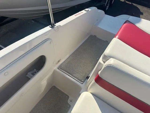 Slide: The Image of Rinker 212 Captiva 2002 - 13