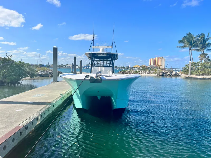 Slide: The Image of Sea Hunter 41 CTS 2020 - 27