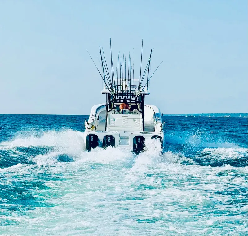 Slide: The Image of Sea Hunter 41 CTS 2020 - 36