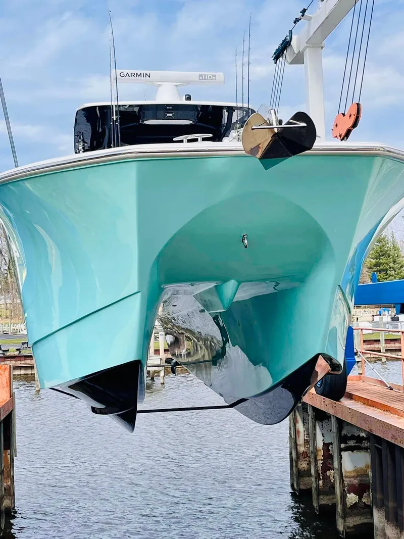 Slide: The Image of Sea Hunter 41 CTS 2020 - 5