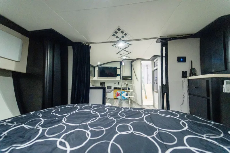 Slide: The Image of Tempest 42 SPORT YACHT 1990 - 16