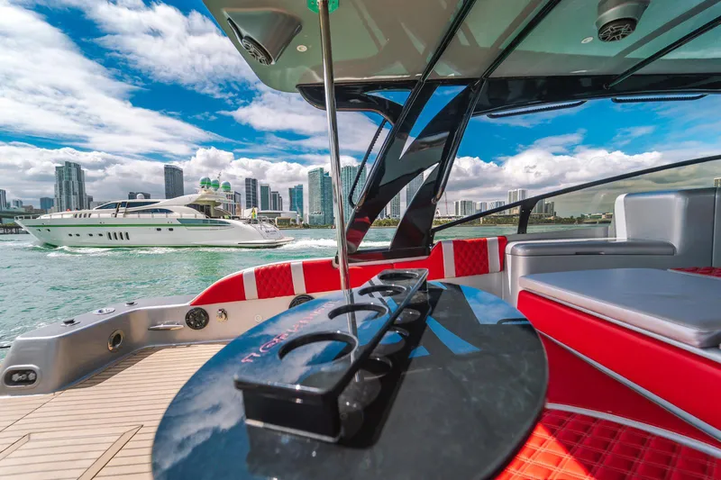 Slide: The Image of Tempest 42 SPORT YACHT 1990 - 9