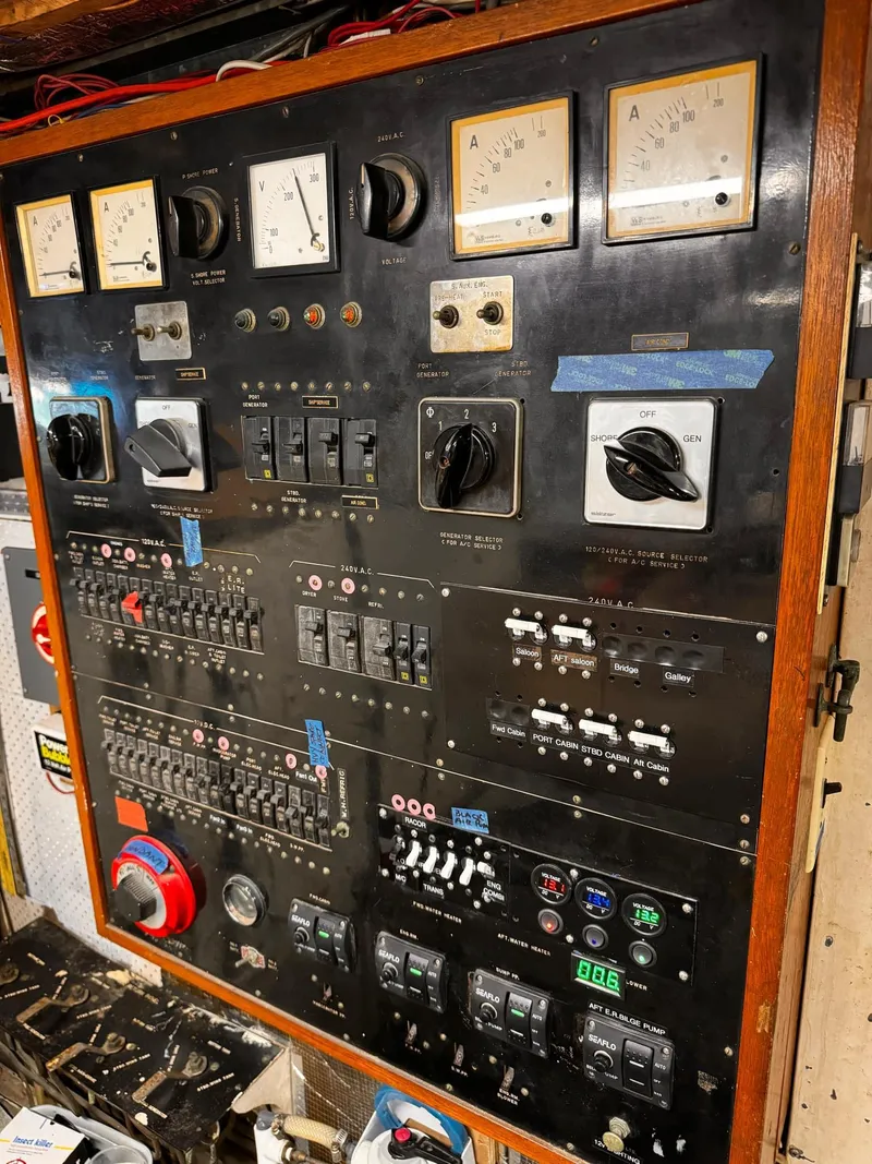 Slide: The Image of Cheoy Lee 55 Upgraded to 67 1981 - 48