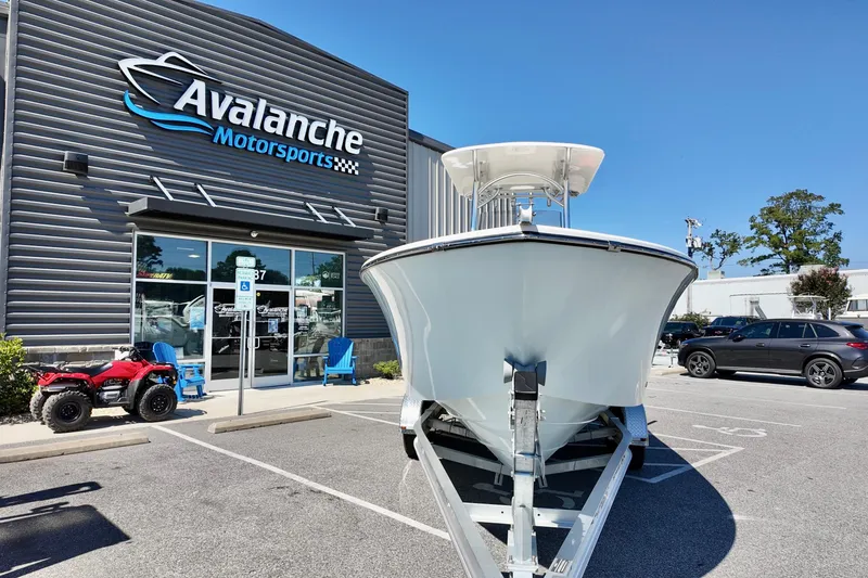 Slide: The Image of 2025 Defiance 240 Catalina boat at Avalanche Motorsports dealership. - 17