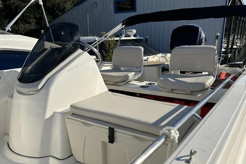 Slide: The Image of Boston Whaler 160 Super Sport 2024 - 10