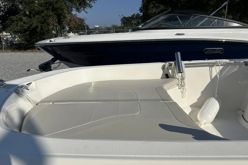 Slide: The Image of Boston Whaler 160 Super Sport 2024 - 11