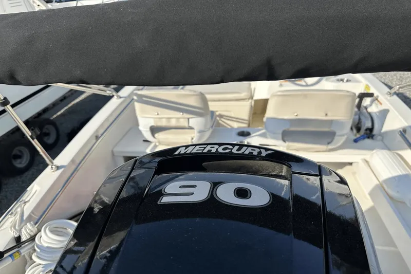 Slide: The Image of Boston Whaler 160 Super Sport 2024 - 15