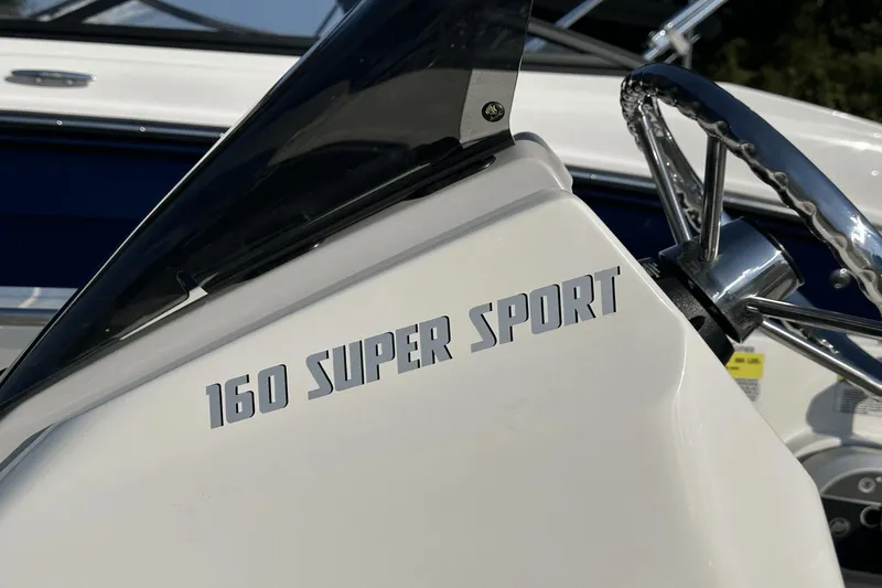 Slide: The Image of Boston Whaler 160 Super Sport 2024 - 23