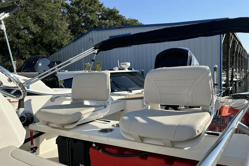 Slide: The Image of Boston Whaler 160 Super Sport 2024 - 9