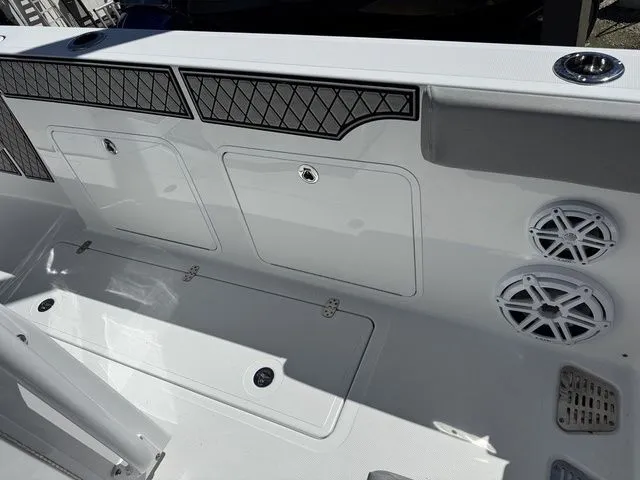 Slide: The Image of Wellcraft 302 Fisherman 2025 - 12