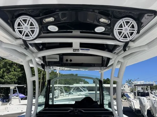 Slide: The Image of Wellcraft 302 Fisherman 2025 - 13