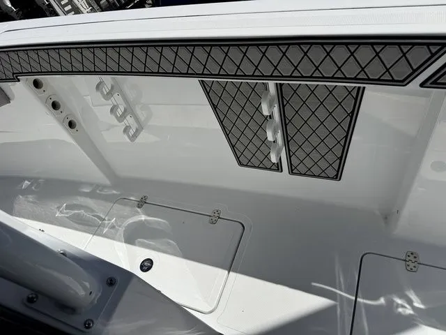 Slide: The Image of Wellcraft 302 Fisherman 2025 - 19