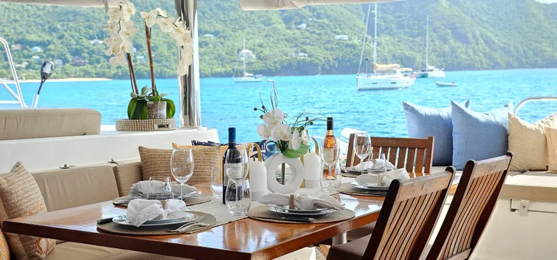 Slide: The Image of Lagoon 620 2013 - 18