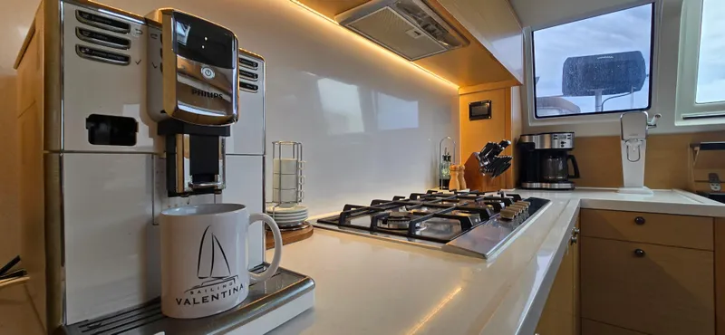 Slide: The Image of Lagoon 620 2013 - 28