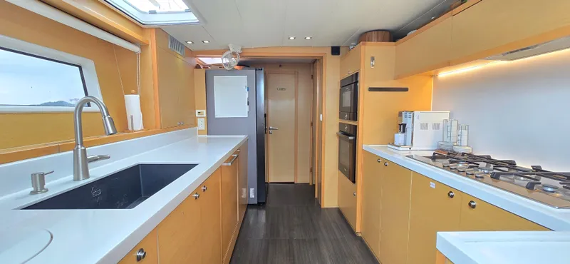 Slide: The Image of Lagoon 620 2013 - 29