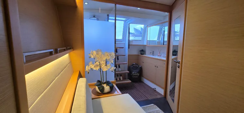 Slide: The Image of Lagoon 620 2013 - 36