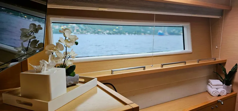 Slide: The Image of Lagoon 620 2013 - 45