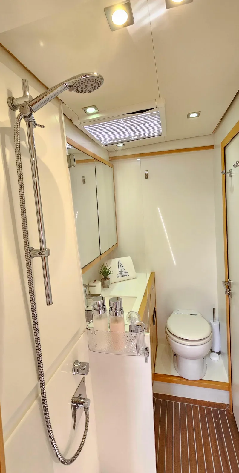 Slide: The Image of Lagoon 620 2013 - 50