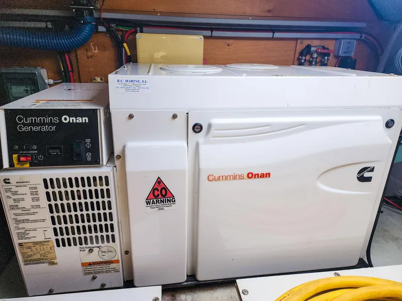 Slide: The Image of Lagoon 620 2013 - 54